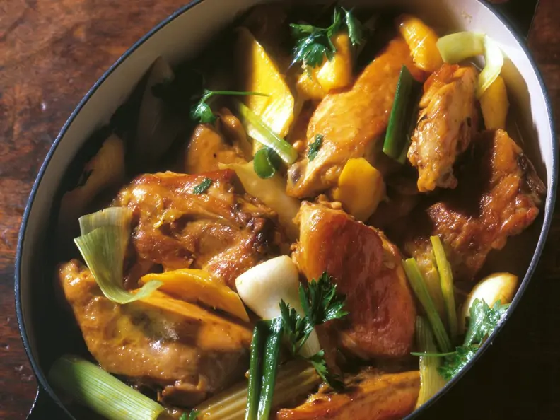 Hühnertopf mit Gemüse und Kartoffeln