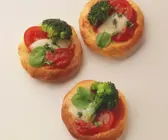 Mini-Brokkoli-Pizzen