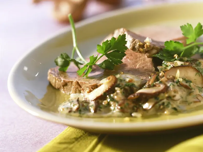 Rinderfilet mit Petersilien-Pilz-Sauce