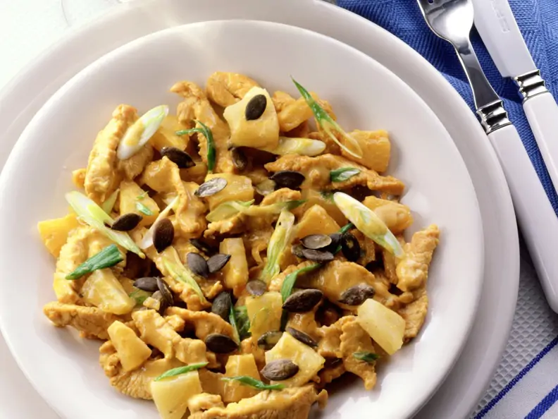 Curry-Geschnetzeltes mit Ananas