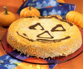 Rübli-Kürbiskern-Halloween-Kuchen