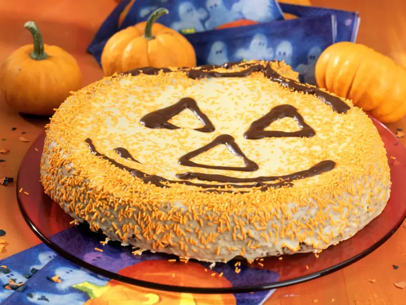 Rübli-Kürbiskern-Halloween-Kuchen