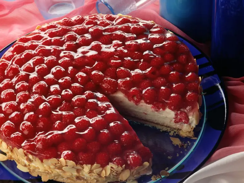 Himbeer-Joghurt-Torte