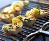 Gegrillter Seeteufelspieß