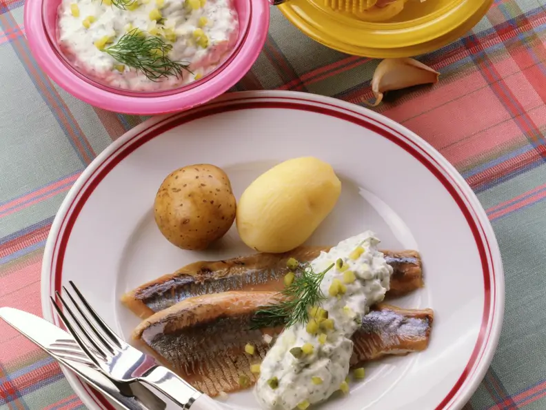 Matjes mit Dill-Gurken-Quark
