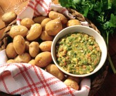 Pellkartoffeln mit Tomaten-Kräuter-Sauce