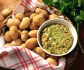 Pellkartoffeln mit Tomaten-Kräuter-Sauce