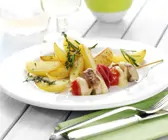 Filetspießchen mit Kräuter-Röst-Kartoffeln