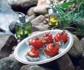 Gegrillte Mozzarella-Pesto-Tomaten