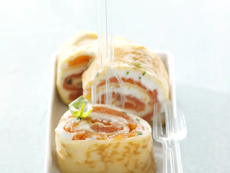 Crêperöllchen mit Räucherlachs