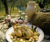 Geschmortes Kräuter-Hähnchen mit Schalotten und Knoblauch