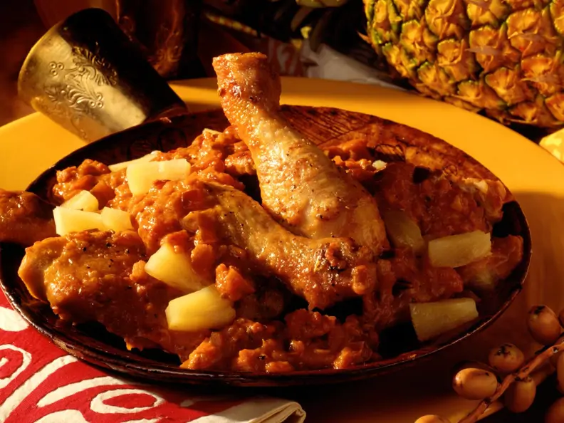 Ananas-Poularde mit Curry