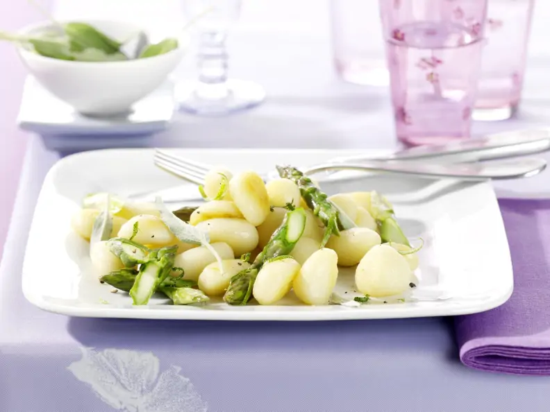 Gnocchi mit grünem Spargel
