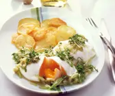 Pochierte Eier mit Kresse-Vinaigrette