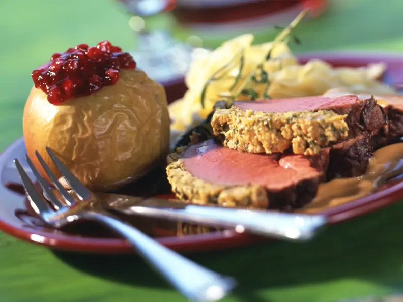 Rehkeule mit Bratapfel