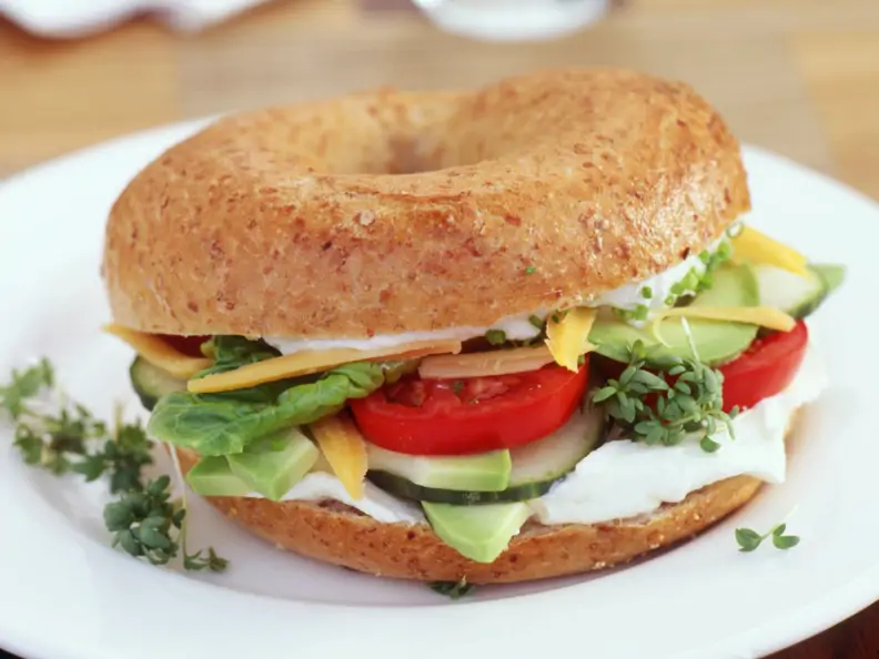 Avocado-Bagels