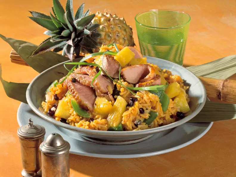 Curry-Reis mit Ananas und Ente