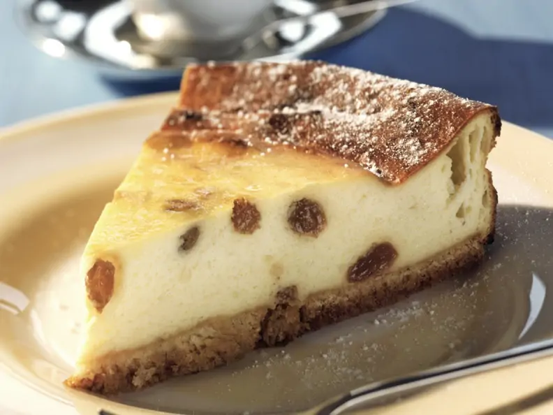 Gebackener Käsekuchen mit Zwiebackboden