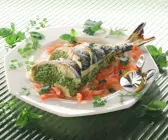 Dorade mit Kräuterfüllung