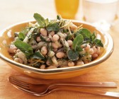 Orientalischer Bohnensalat mit Minze