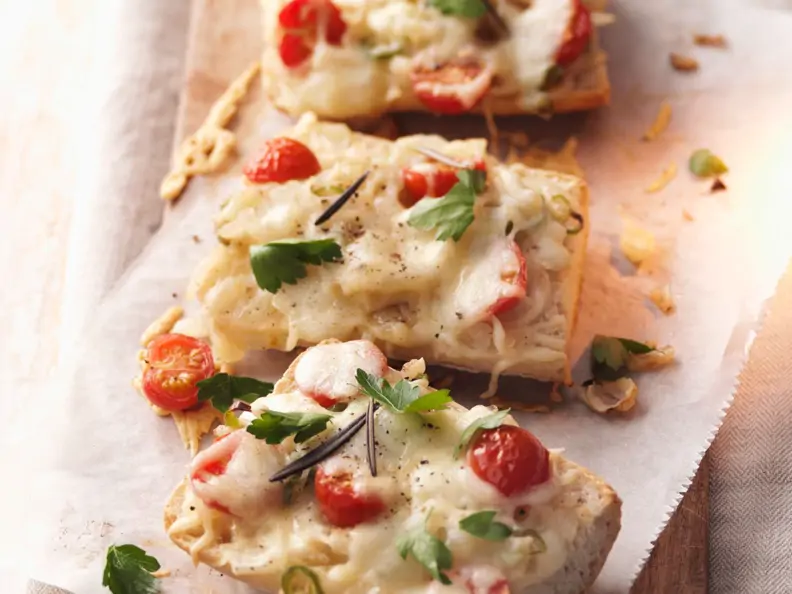 Zwiebel-Käse-Baguette
