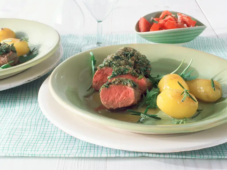 Lammrückenfilet mit Rucolakruste