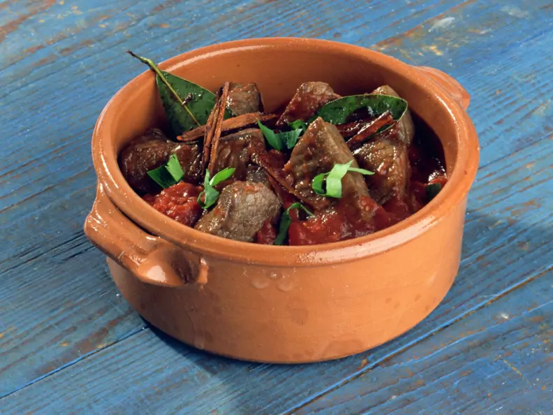 Lamm in Tomatensauce