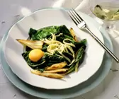 Mangold-Fenchel-Gemüse mit Ei