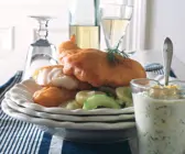 Backfisch mit Kartoffel-Gurkensalat und Remoulade