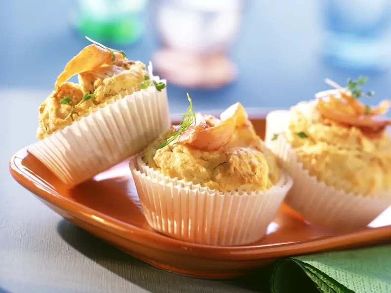 Lachsmuffins mit Dill und Kresse