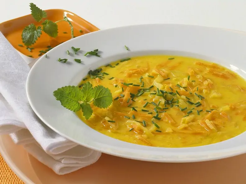 Möhren-Apfelsuppe