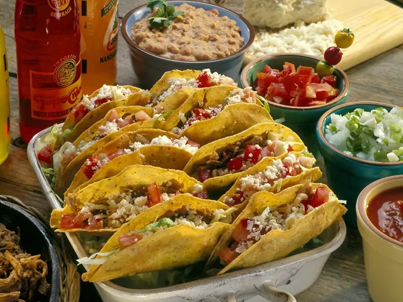 Tacos mit Hähnchenfüllung