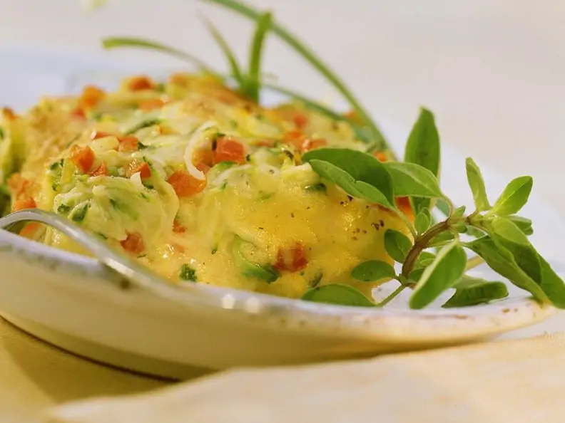 Gebackene Polenta mit Gemüse