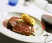 Rinderfiletbraten mit Rotweinsauce