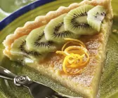 Zitronencremetarte mit Kiwi