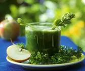 Apfel-Petersiliensaft