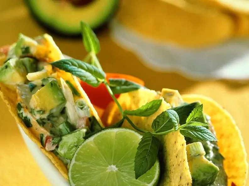 Taco Shells mit Hähnchenfüllung