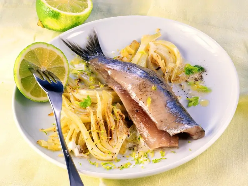 Matjesfilets auf Limetten-Fenchel