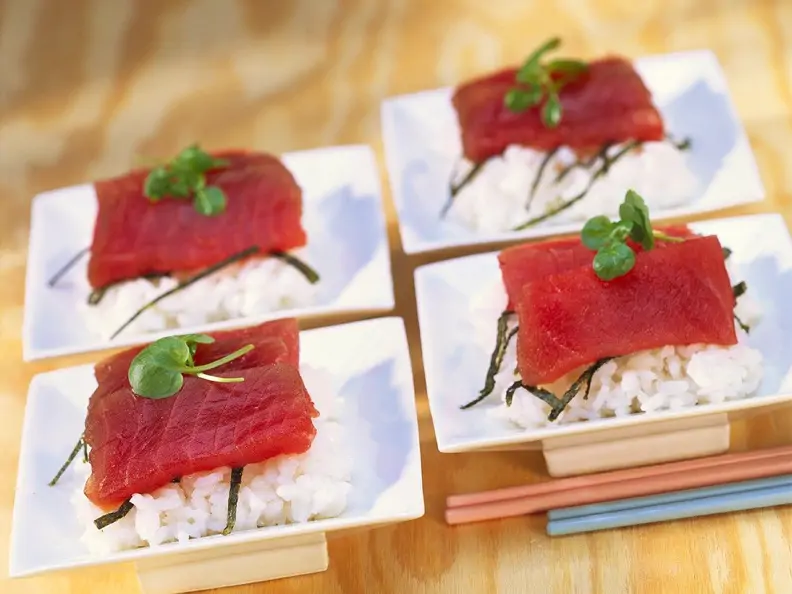 Sushi mit Thunfisch
