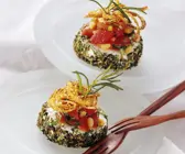 Ziegenkäse mit Tomaten-Bohnensalat