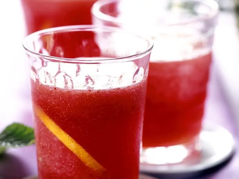 Erdbeer-Ananassaft