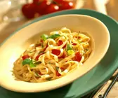 Nudeln mit Tomaten