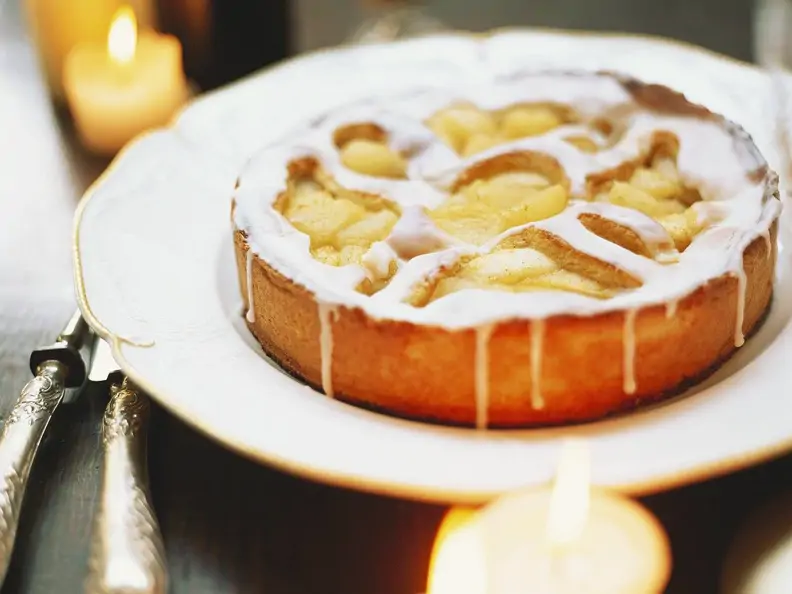 Apfelkuchen mit Glasur