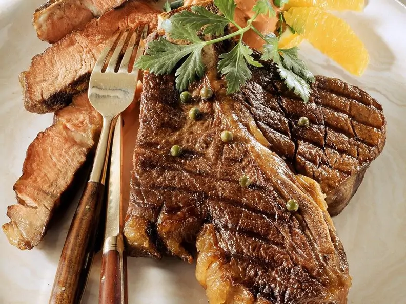 T-Bone-Steaks vom Grill