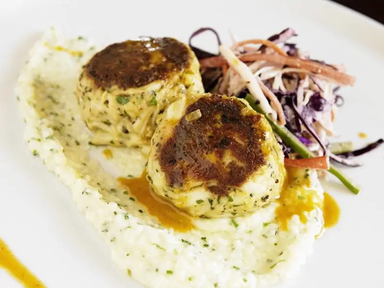 Crab Cakes mit Grießbrei