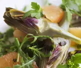 Fruchtiger Artischockensalat