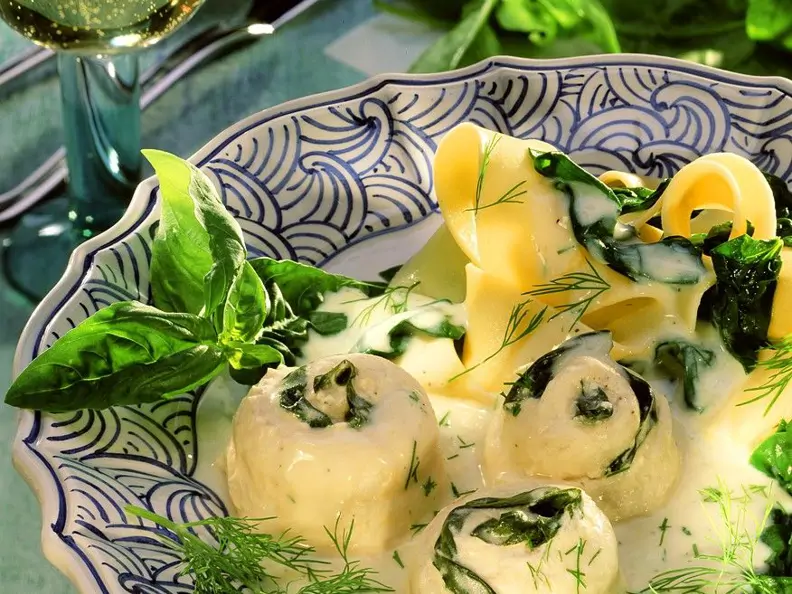 Seezungenröllchen mit Sahnesauce