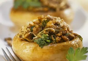 Gefüllte Champignons