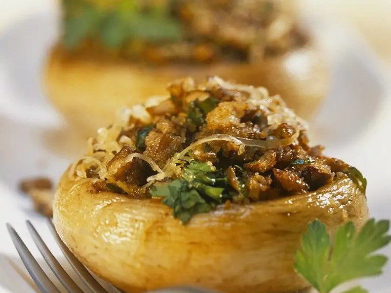 Gefüllte Champignons