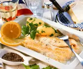 Gebratene Seezunge mit Käsesauce